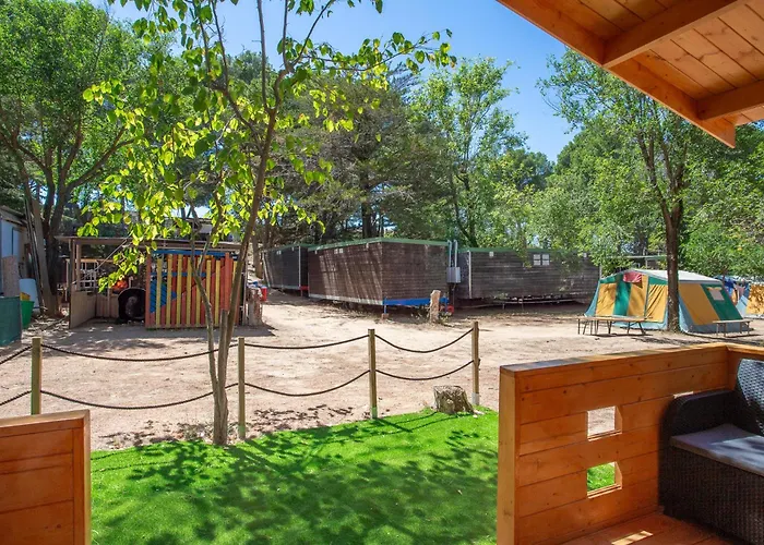 Bungalow Forest